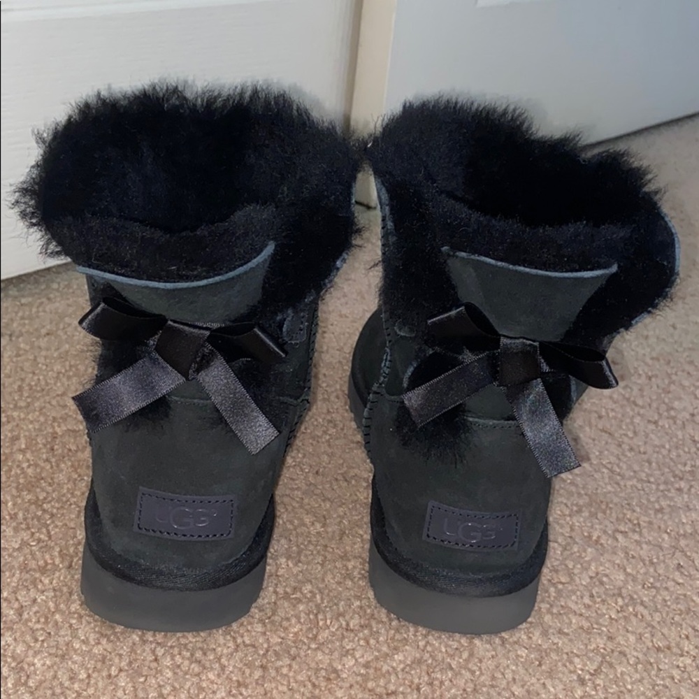 Black Bailey Bow Uggs